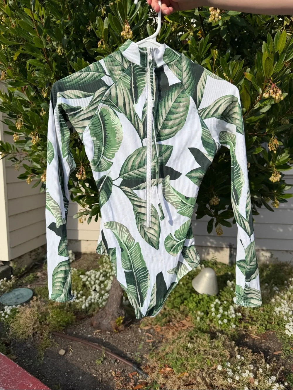Sexy Rip Curl Green Leaf-Print Long Sleeve Bodysuit